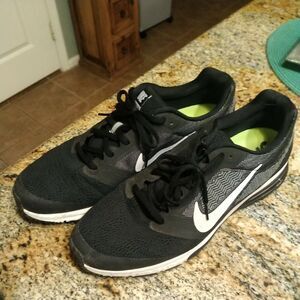 Nike Air Zoom Fly 2 (707606-001) Athletic Running Shoes Men's Sz 13 Black White